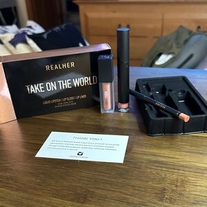 RealHer Take On The World Lip Kit